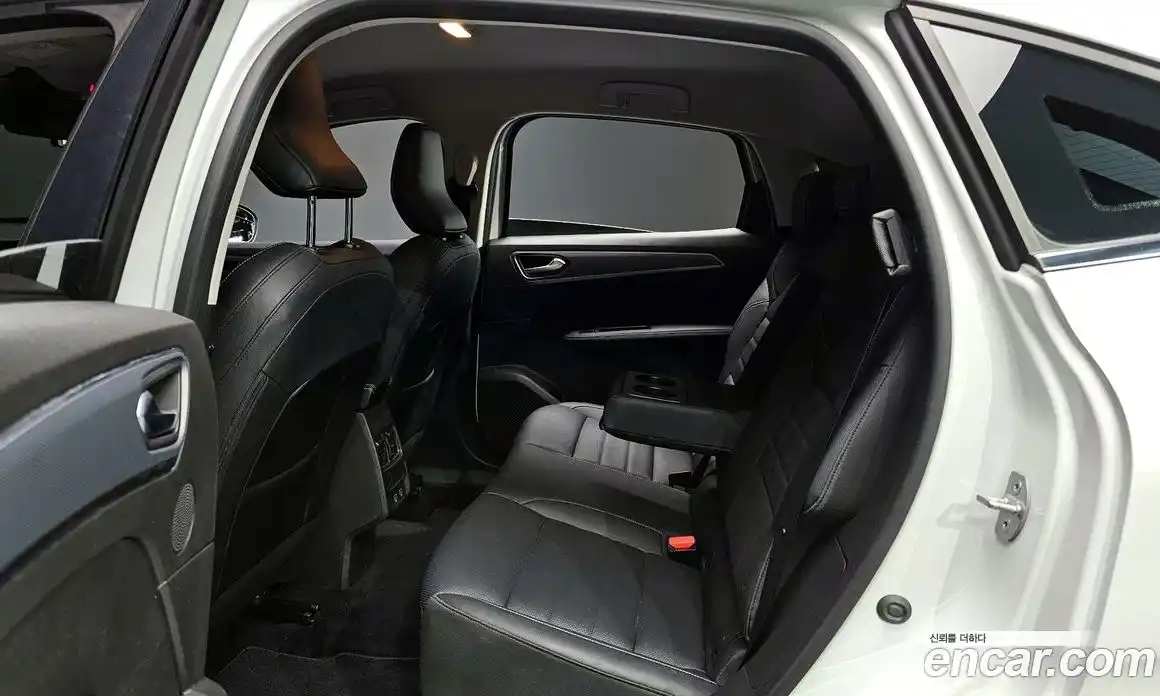 Renault XM3 2020 1.3 Автомат в Москве № 178046, фото 14