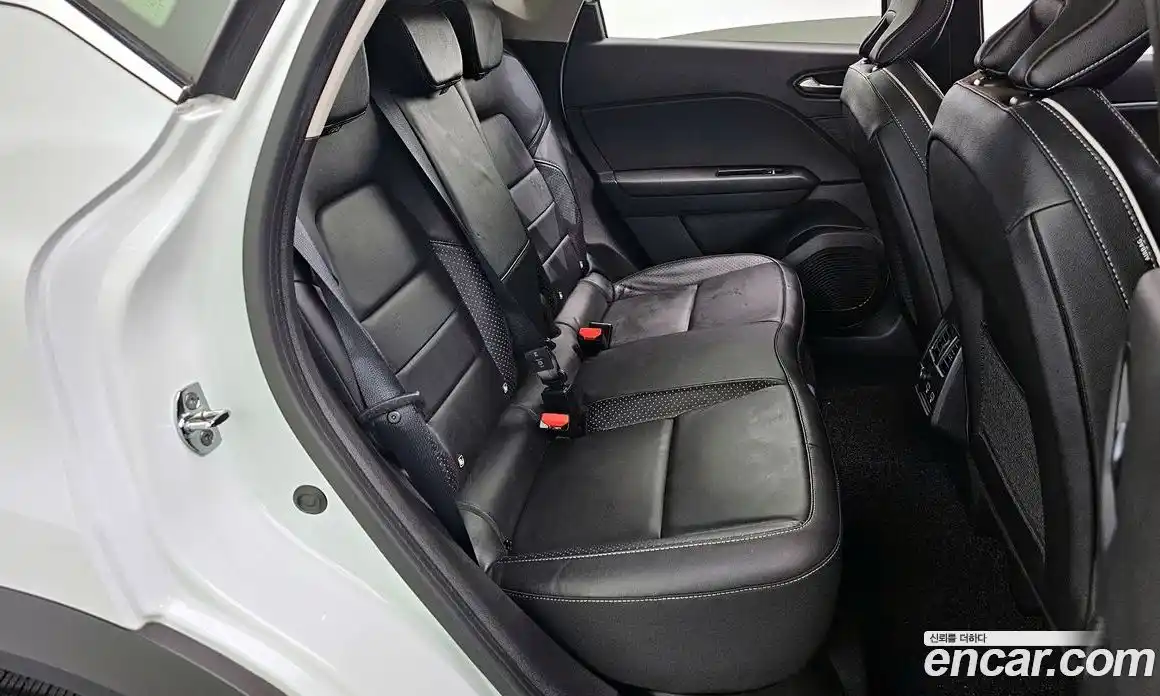 Renault Captur 2021 1.3 Автомат в Москве № 178816, фото 11