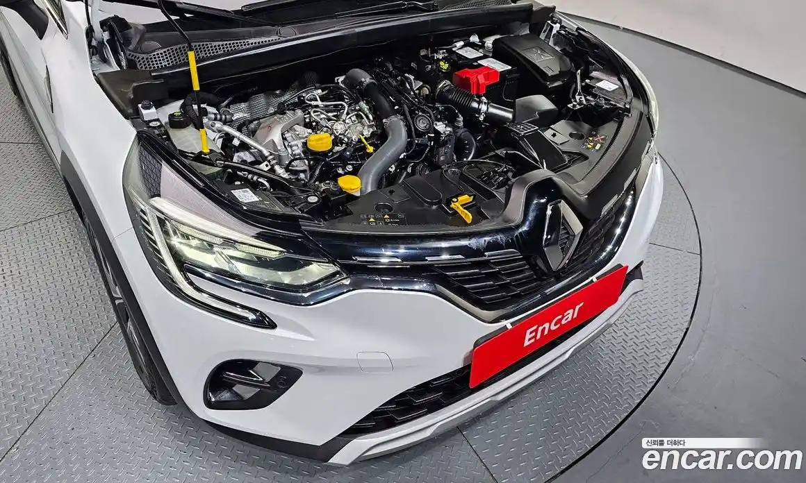 Renault Captur 2021 1.3 Автомат в Москве № 178816, фото 10