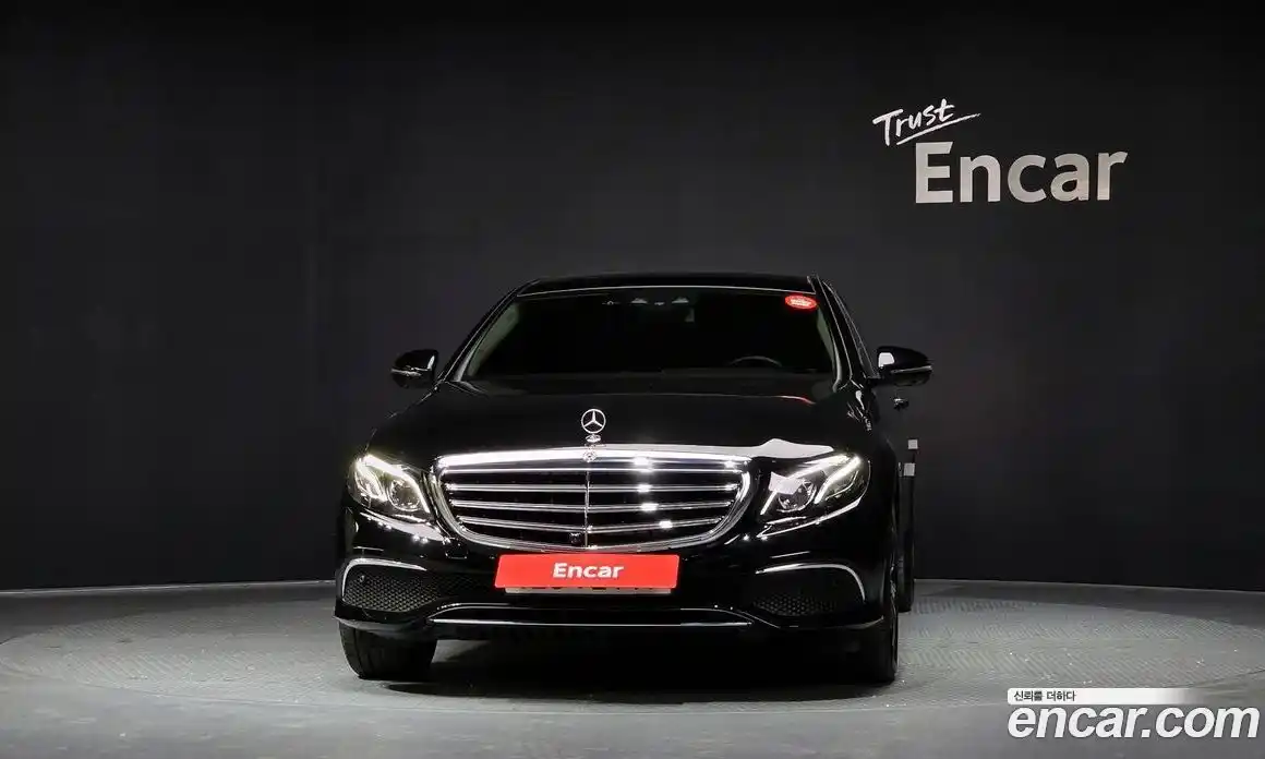 Mercedes-Benz E-Class 2019 2.0 Автомат в Москве № 179876, фото 14