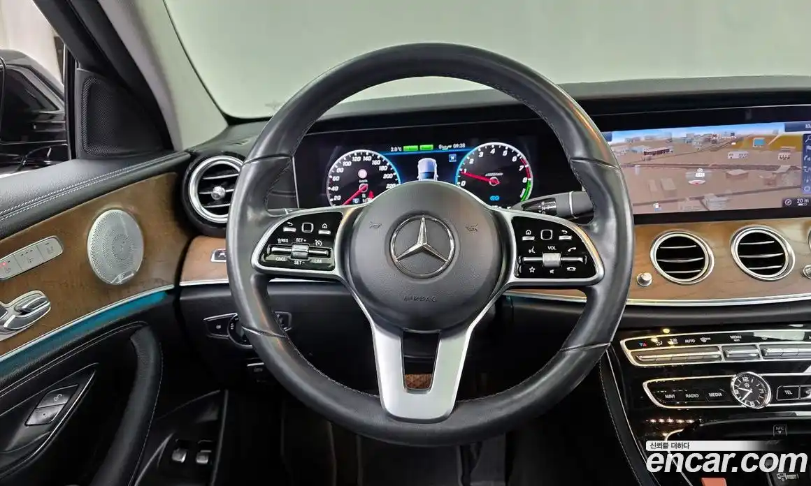 Mercedes-Benz E-Class 2019 2.0 Автомат в Москве № 179876, фото 18