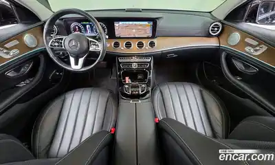 Mercedes-Benz E-Class 2019 2.0 Автомат в Москве № 179876, миниатюра 4