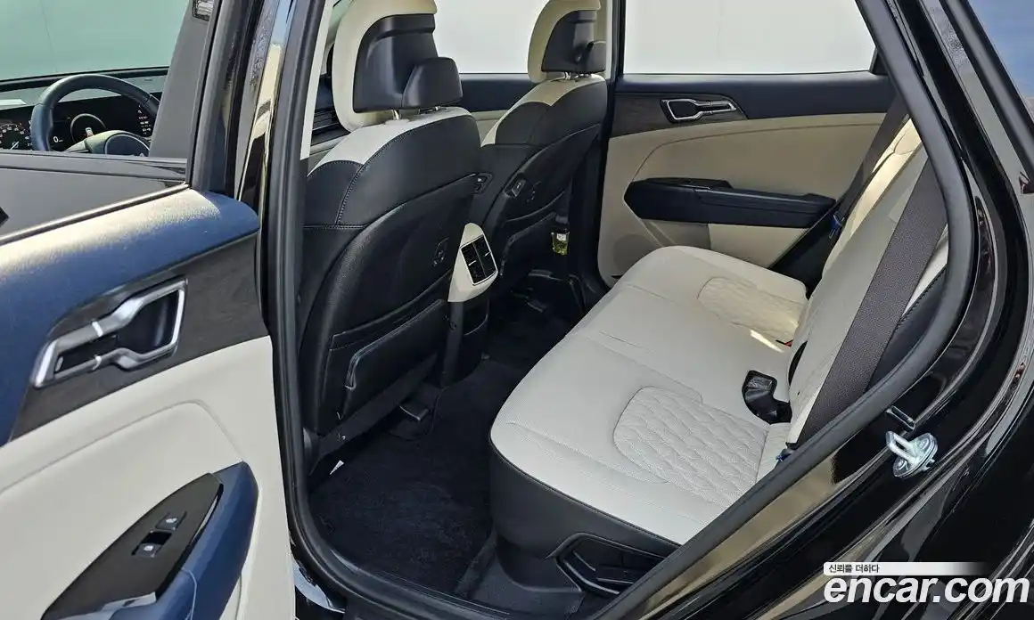 Kia Sportage 2023 1.6 Автомат в Москве № 18002, фото 8