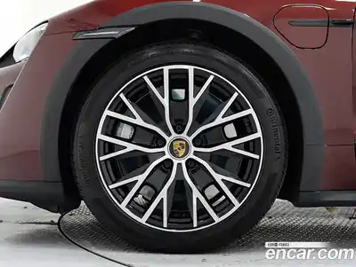 Porsche Taycan 2023 0.1 Автомат в Москве № 182241, миниатюра 5