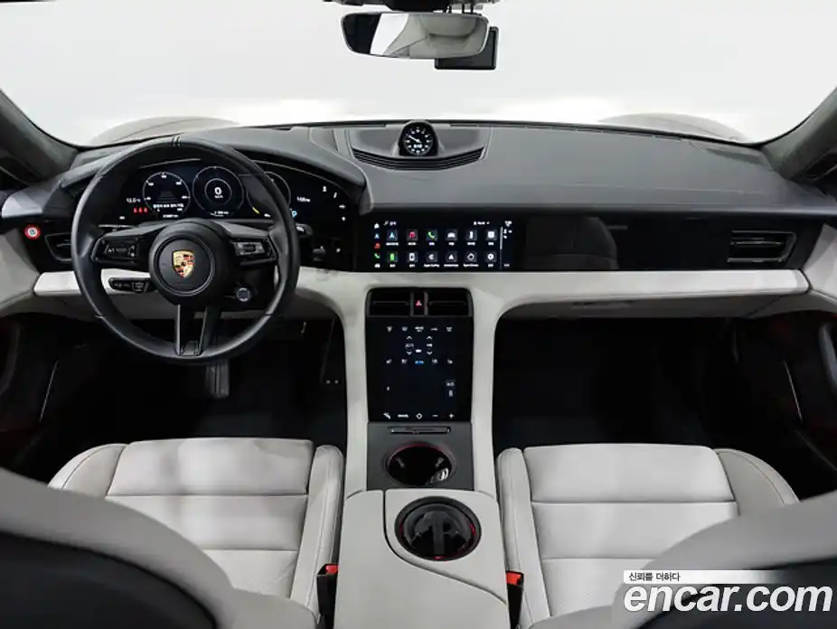 Porsche Taycan 2023 0.1 Автомат в Москве № 182241, фото 7