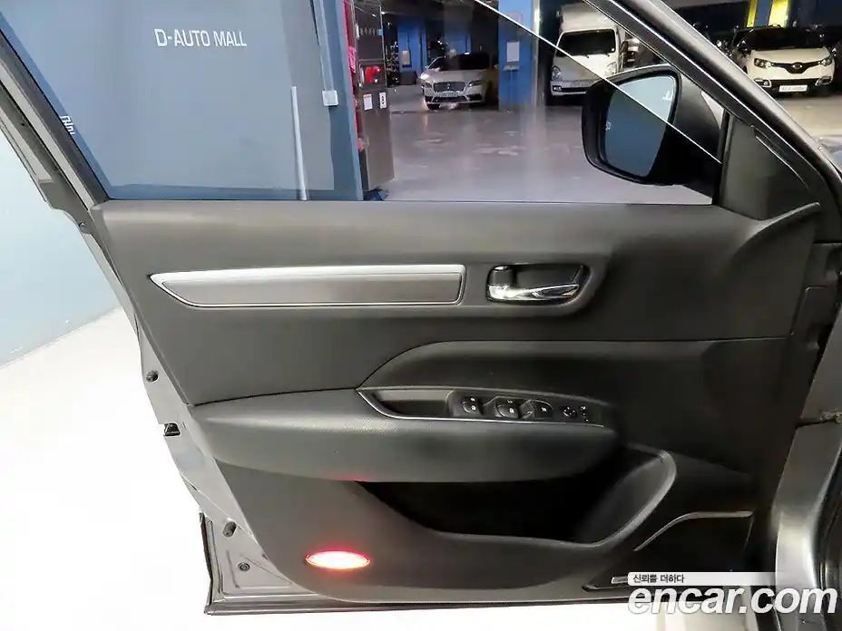 Renault QM6 2017 2.0 Автомат в Москве № 184032, фото 14