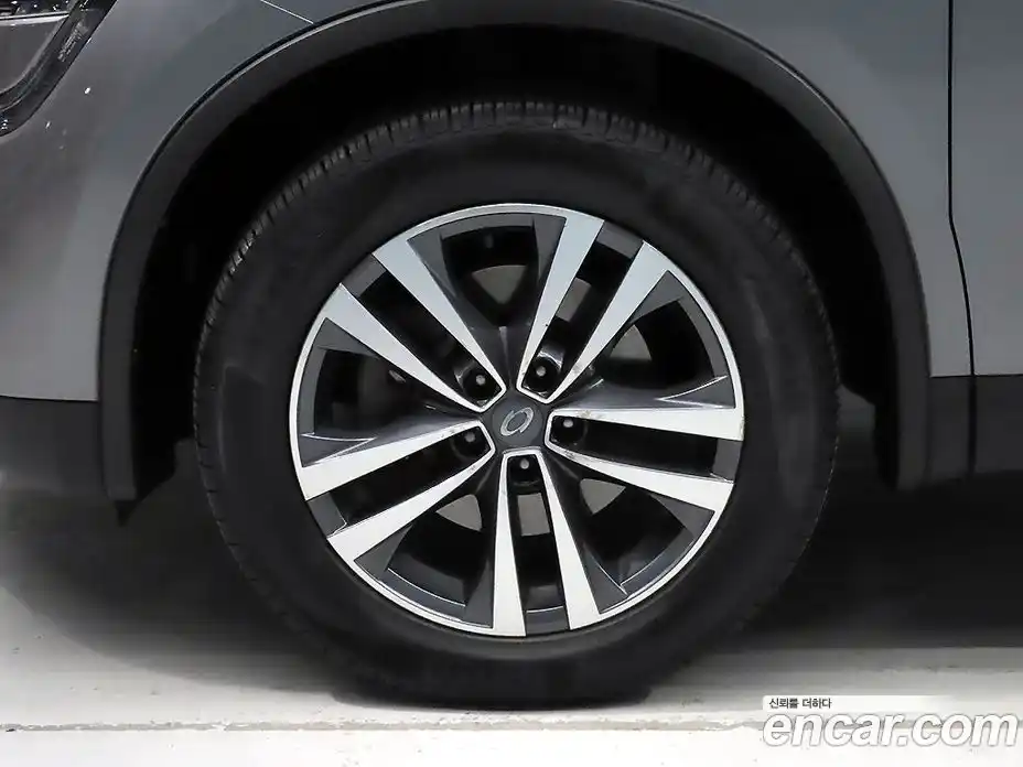 Renault QM6 2017 2.0 Автомат в Москве № 184032, фото 5