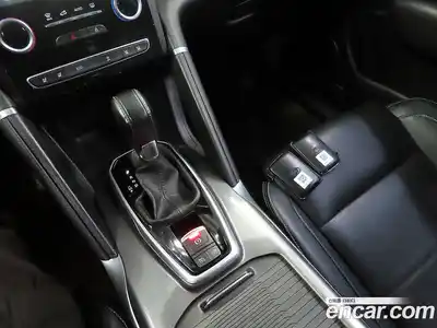 Renault QM6 2017 2.0 Автомат в Москве № 184032, миниатюра 9