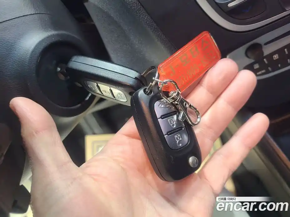 Renault SM3 2012 1.6 Автомат в Москве № 185779, фото 17