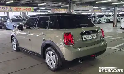 Mini Cooper 2019 1.5 Автомат в Москве № 187991, миниатюра 2