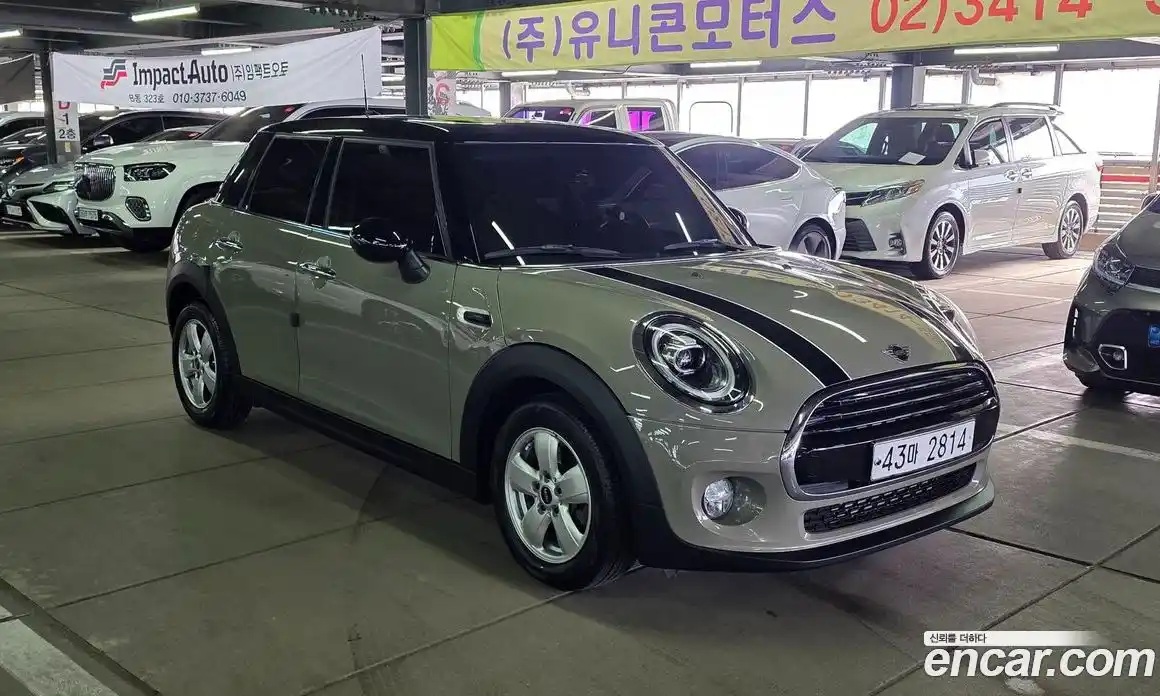 Mini Cooper 2019 1.5 Автомат в Москве № 187991, фото 3