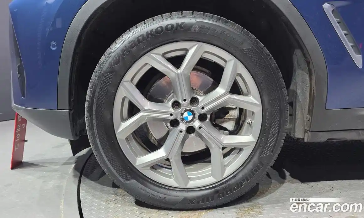 BMW X4 2023 2.0 Автомат в Москве № 189538, фото 1