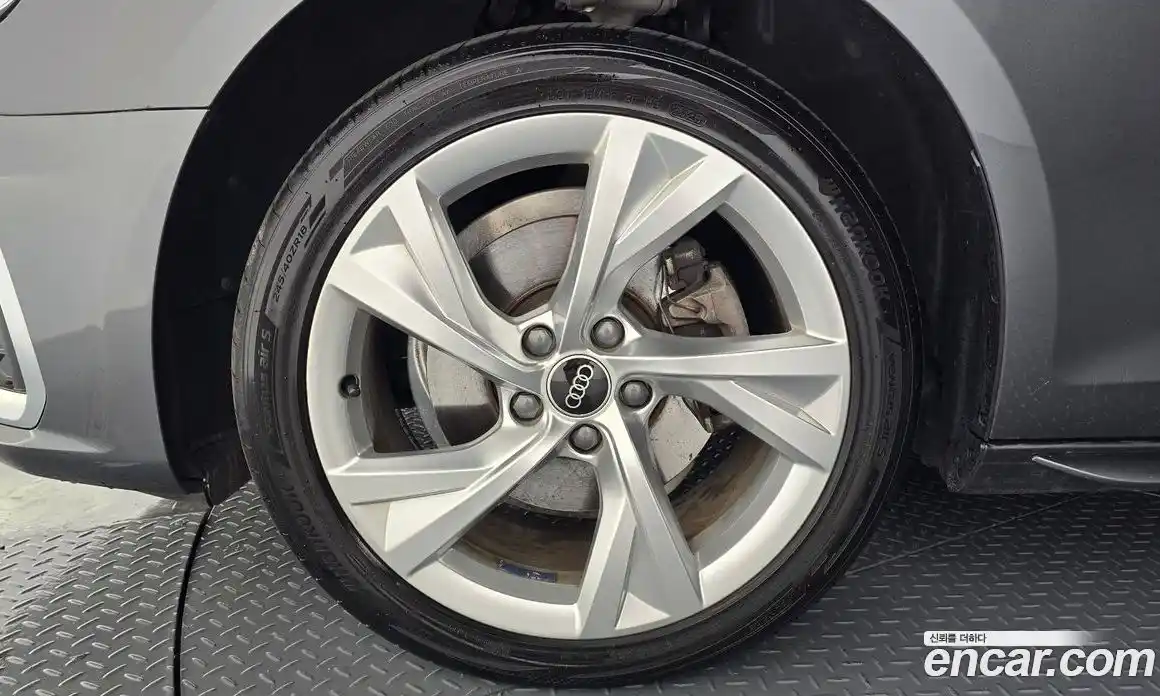 Audi A4 2022 2.0 Автомат в Москве № 191003, фото 5