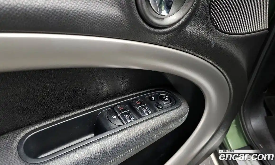 Mini Countryman 2016 2.0 Автомат в Москве № 191325, фото 17