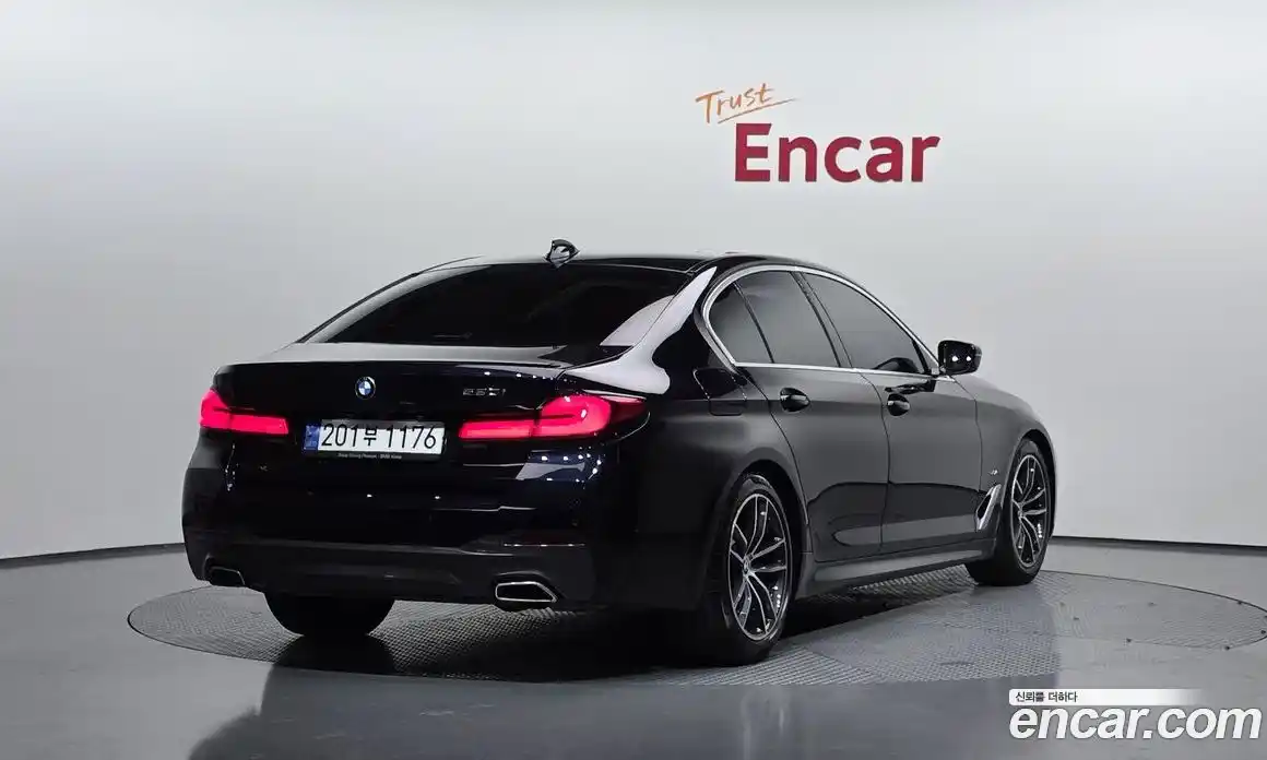 BMW 5-Series 2023 2.0 Автомат в Москве № 193036, фото 17