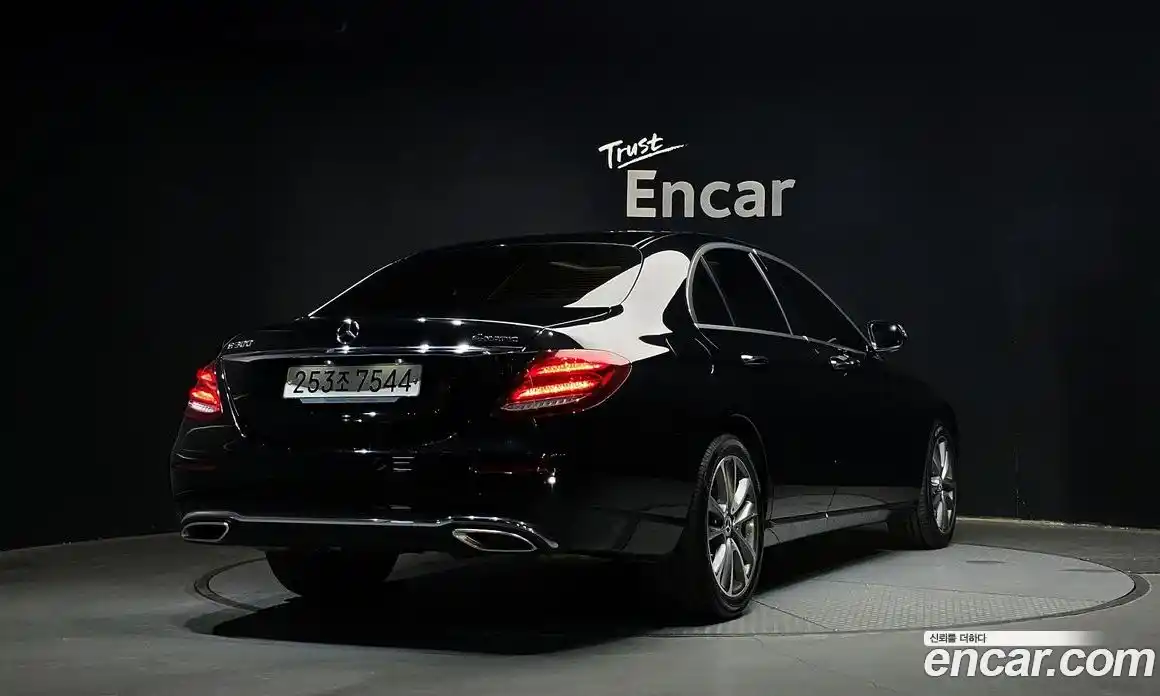 Mercedes-Benz E-Class 2019 2.0 Автомат в Москве № 194200, фото 7