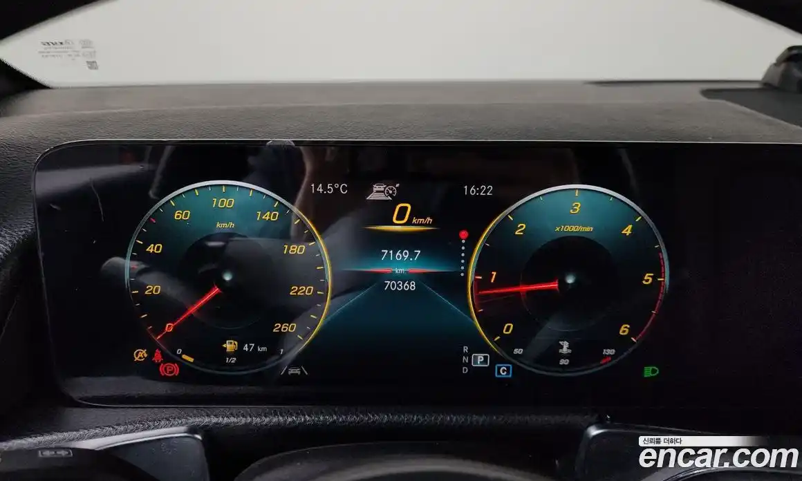 Mercedes-Benz GLB-Class 2021 1.9 Автомат в Москве № 194579, фото 17