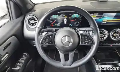 Mercedes-Benz GLB-Class 2021 1.9 Автомат в Москве № 194579, миниатюра 5