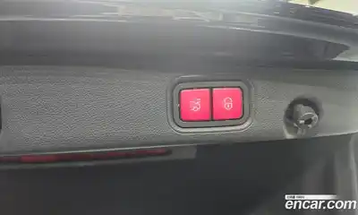 Mercedes-Benz E-Class 2019 1.9 Автомат в Москве № 194682, миниатюра 12