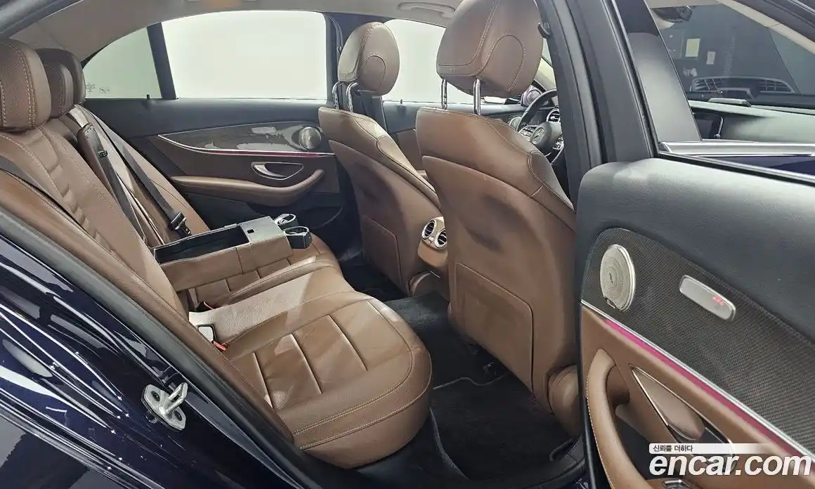 Mercedes-Benz E-Class 2019 1.9 Автомат в Москве № 194682, фото 4