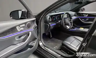 Mercedes-Benz E-Class 2021 1.9 Автомат в Москве № 195230, миниатюра 5