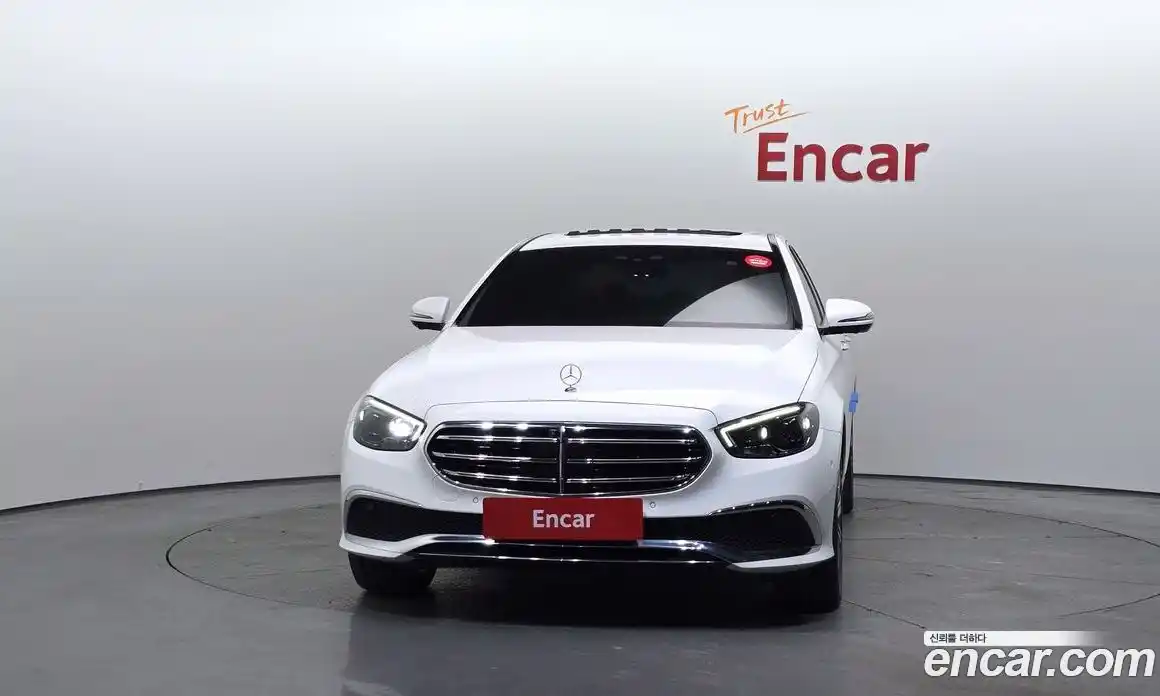 Mercedes-Benz E-Class 2023 2.0 Автомат в Москве № 195334, фото 13