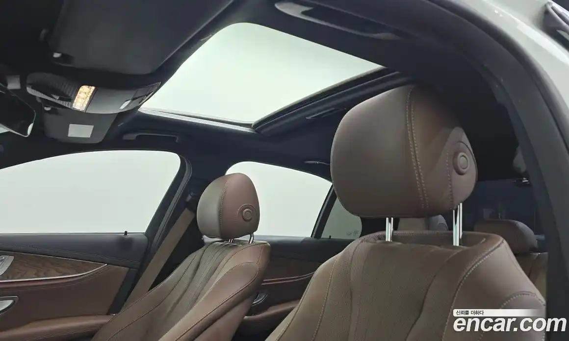 Mercedes-Benz E-Class 2023 2.0 Автомат в Москве № 195334, фото 15