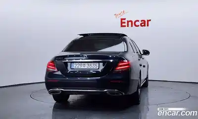 Mercedes-Benz E-Class 2017 2.0 Автомат в Москве № 195579, миниатюра 5