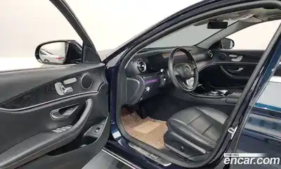 Mercedes-Benz E-Class 2017 2.0 Автомат в Москве № 195579, миниатюра 8
