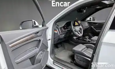 Audi Q5 2023 2.0 Автомат в Москве № 196181, миниатюра 6