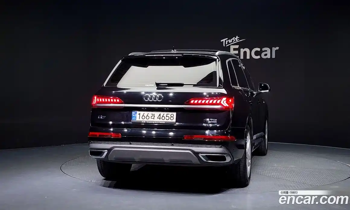 Audi Q7 2023 3.0 Автомат в Москве № 196212, фото 15