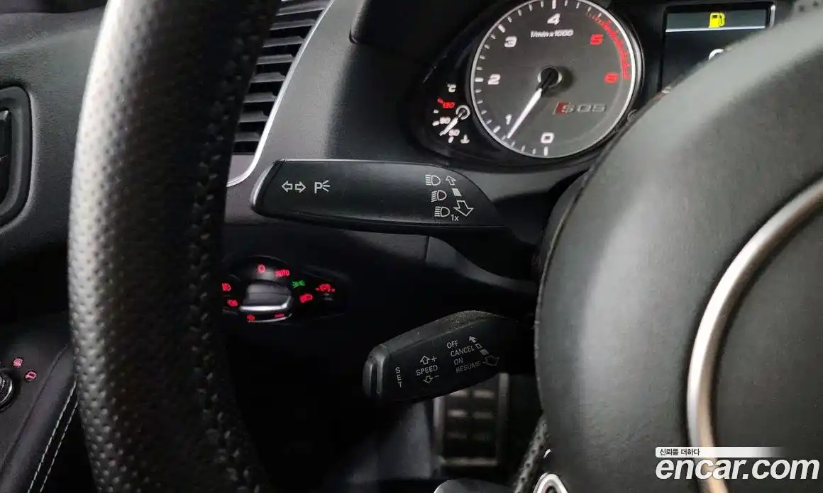 Audi SQ5 2015 3.0 Автомат в Москве № 196569, фото 12