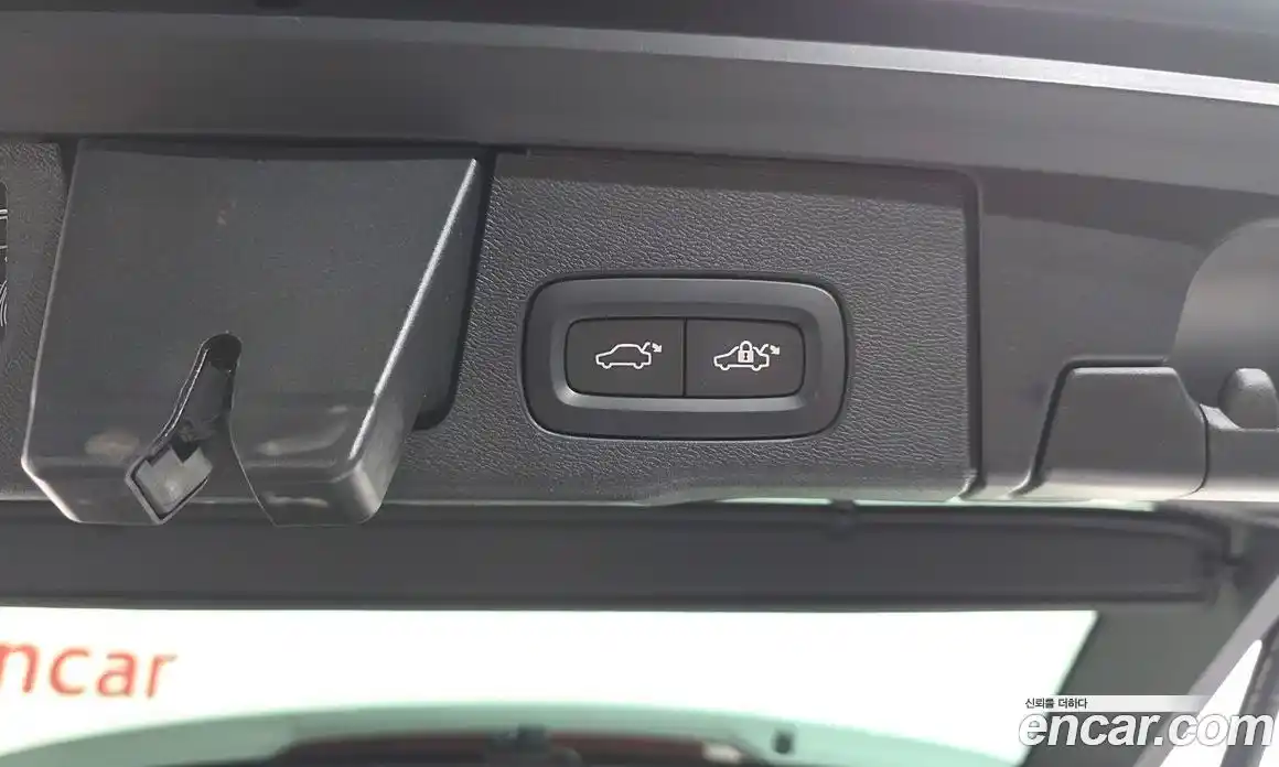 Volvo XC60 2019 2.0 Автомат в Москве № 197060, фото 13