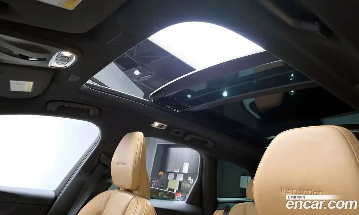 Volvo XC60 2019 2.0 Автомат в Москве № 197060, фото 14