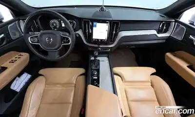 Volvo XC60 2019 2.0 Автомат в Москве № 197060, миниатюра 10