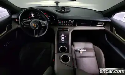 Porsche Taycan 2021 0.1 Автомат в Москве № 197460, миниатюра 3