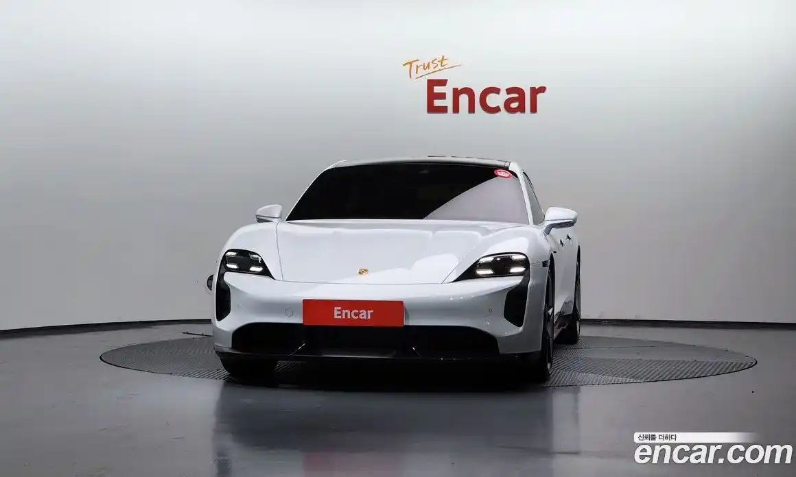 Porsche Taycan 2021 0.1 Автомат в Москве № 197460, фото 4