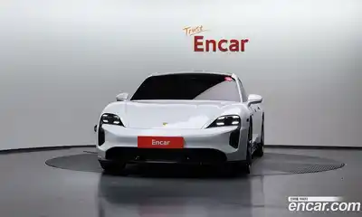 Porsche Taycan 2021 0.1 Автомат в Москве № 197460, миниатюра 4