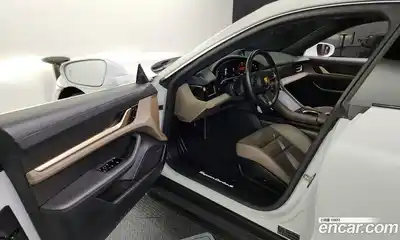 Porsche Taycan 2021 0.1 Автомат в Москве № 197460, миниатюра 5