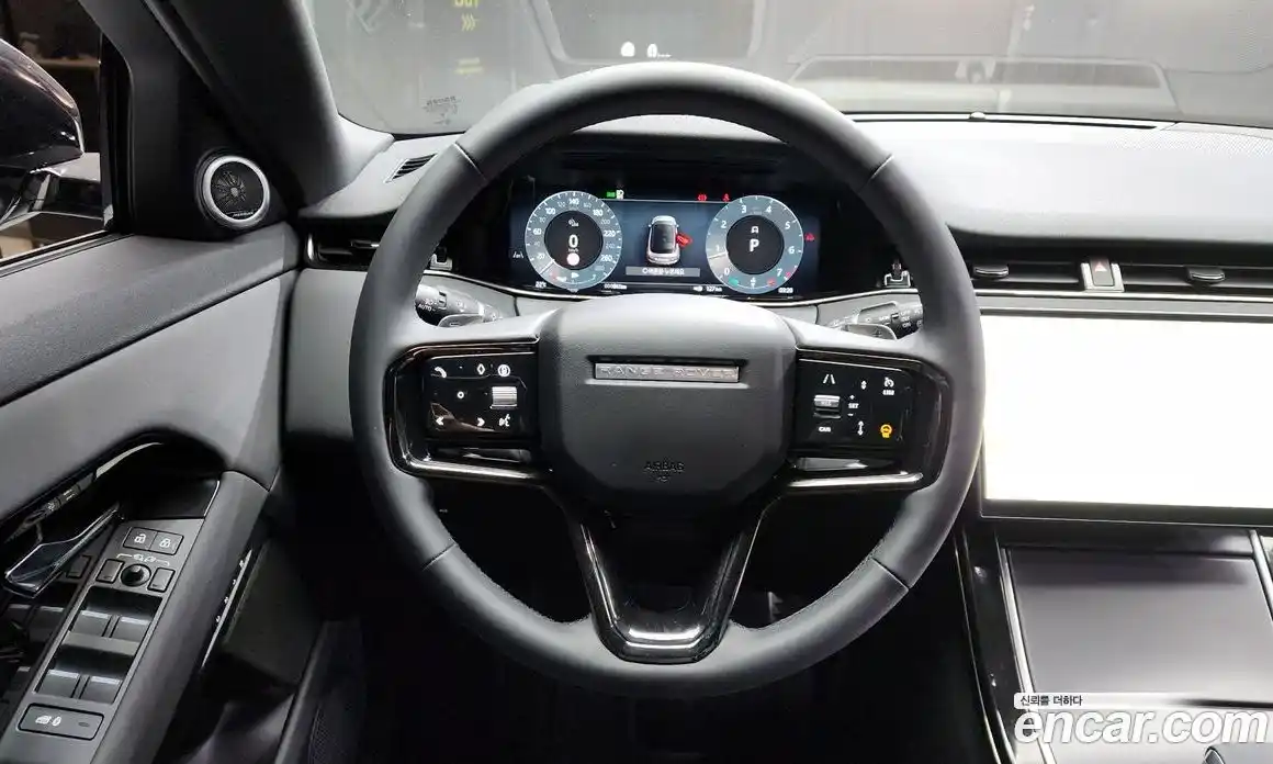 Land Rover Range-Rover Evoque 2024 2.0 Автомат в Москве № 198044, фото 16