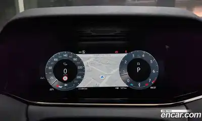 Land Rover Range-Rover Evoque 2024 2.0 Автомат в Москве № 198044, миниатюра 6