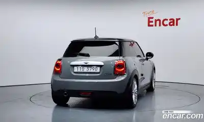 Mini Cooper 2015 1.5 Автомат в Москве № 198368, миниатюра 12