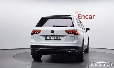 Volkswagen Tiguan 2023 2.0 Автомат в Москве № 198967, миниатюра 11