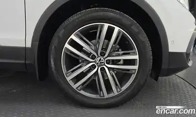 Volkswagen Tiguan 2023 2.0 Автомат в Москве № 198967, миниатюра 12