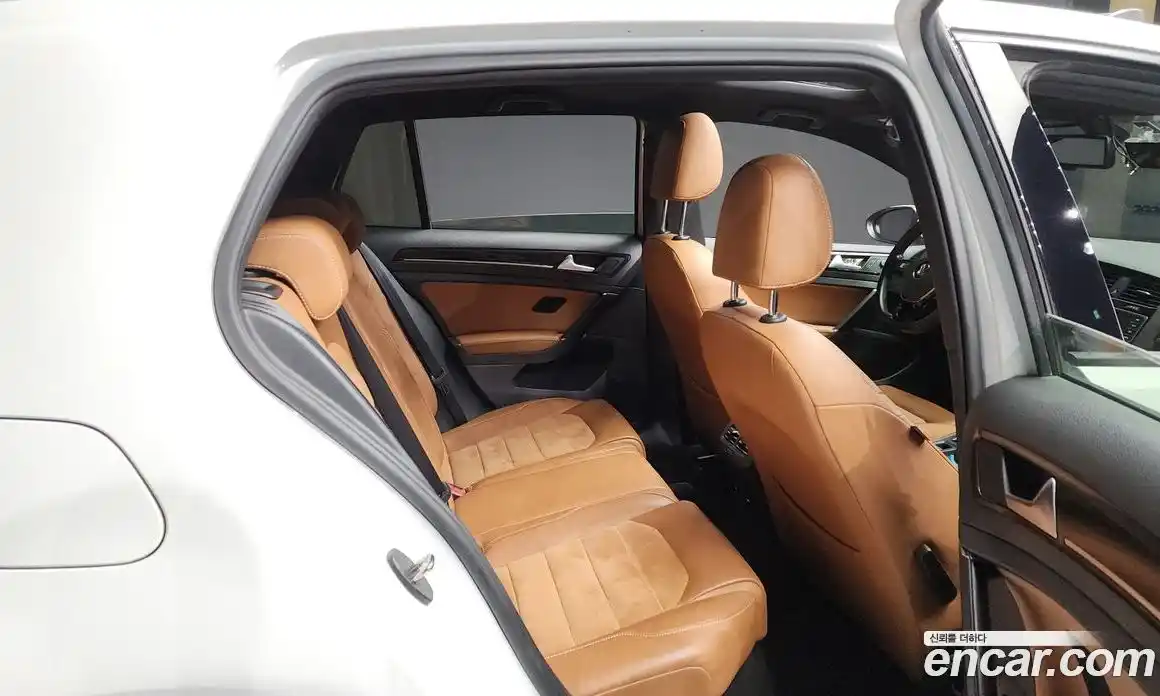 Volkswagen Golf 2015 2.0 Автомат в Москве № 199254, фото 10