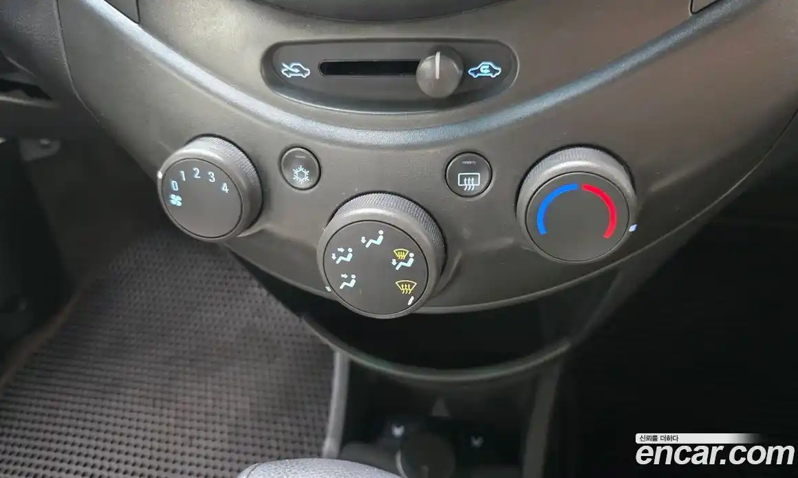 Chevrolet Spark 2012 1.0 Автомат в Москве № 2007, фото 19