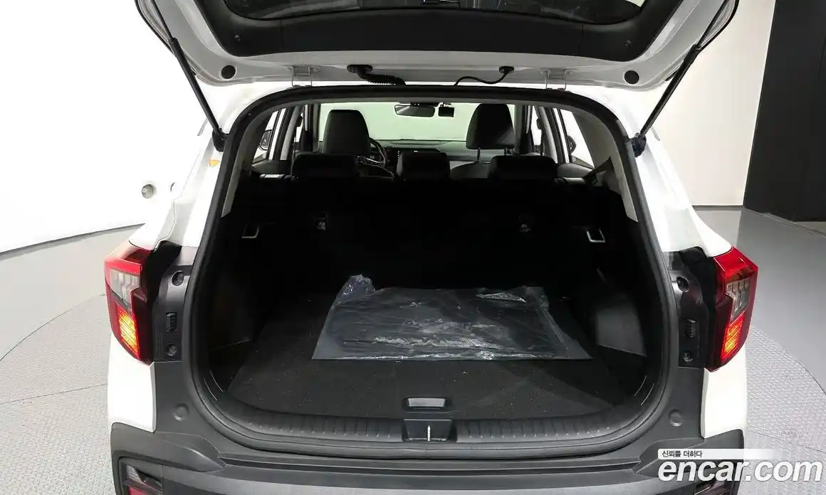 Kia Seltos 2024 1.6 Автомат в Москве № 20101, фото 8