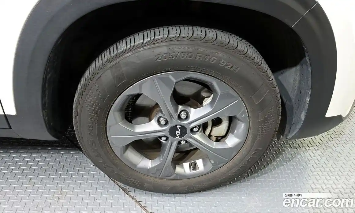 Kia Seltos 2024 1.6 Автомат в Москве № 20101, фото 10