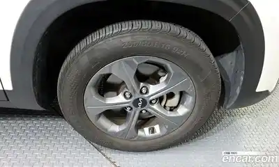 Kia Seltos 2024 1.6 Автомат в Москве № 20101, миниатюра 10