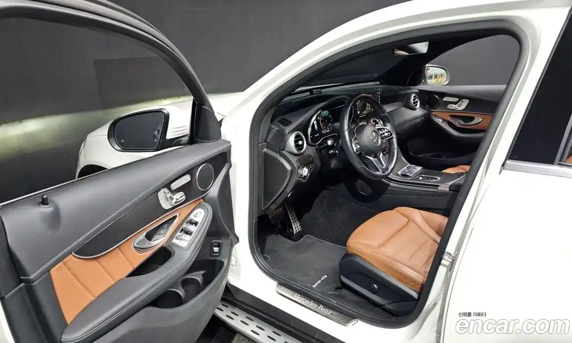 Mercedes-Benz GLC-Class 2023 2.0 Автомат в Москве № 204115, фото 3